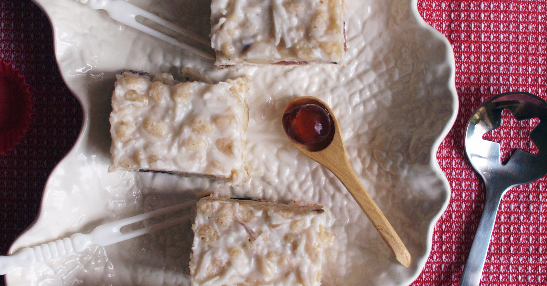 White Christmas Slice Recipe | myfoodbook